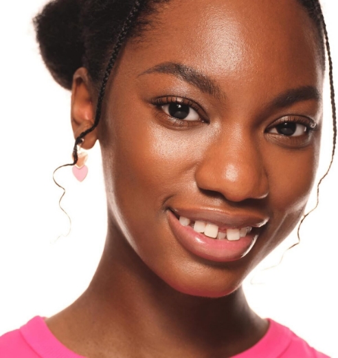 صورة ايسنس ملمع شفاه لامع  01