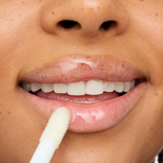 صورة ايسنس زيت الشفاه هيدرا كيس 07