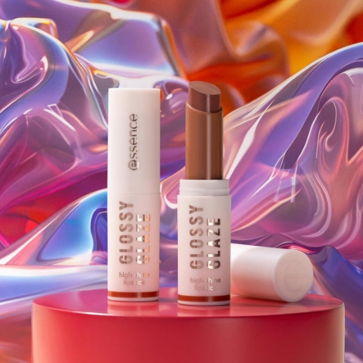 صورة ايسنس أحمر شفاه لامع 01