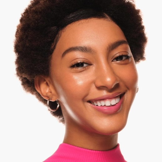 صورة ايسنس بلسم الشفاه والخدود بنكهة التوت العصير