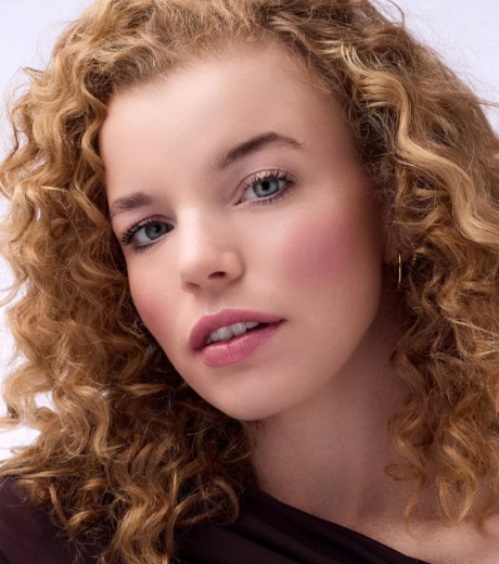 صورة كاتريس أحمر خدود متعدد الألوان 030