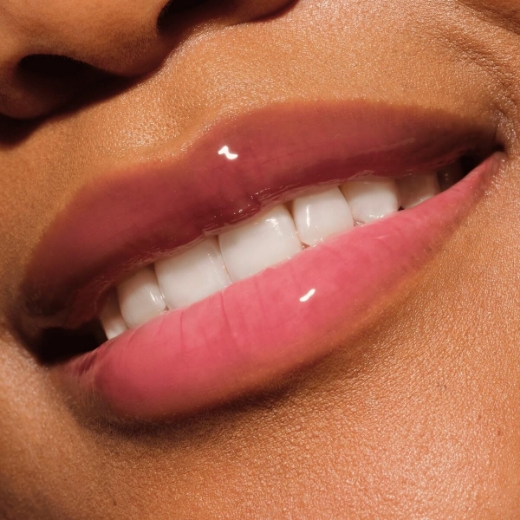 صورة كاتريس زيت الشفاه الملون اللامع 070