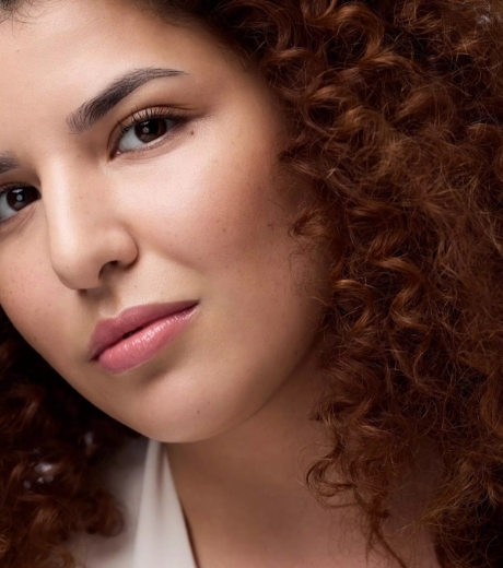 صورة كاتريس ملت آند بلوم لتكبير الشفاه 020