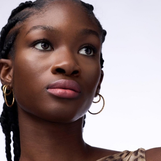 صورة كاتريس أحمر شفاه مطفي مع قلم تحديد شفاه ليب أرتيست 020