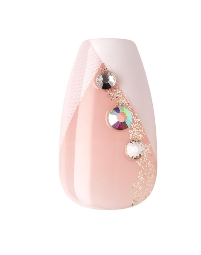 صورة أظافر كيس إمبريس لمحة