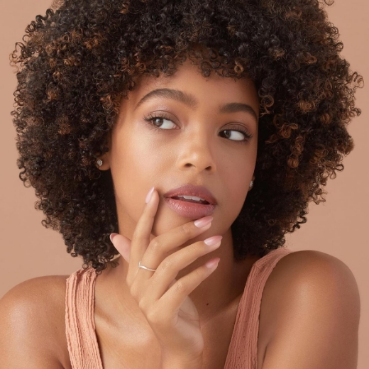 صورة كيس أظافر إمبريس بلون طبيعي