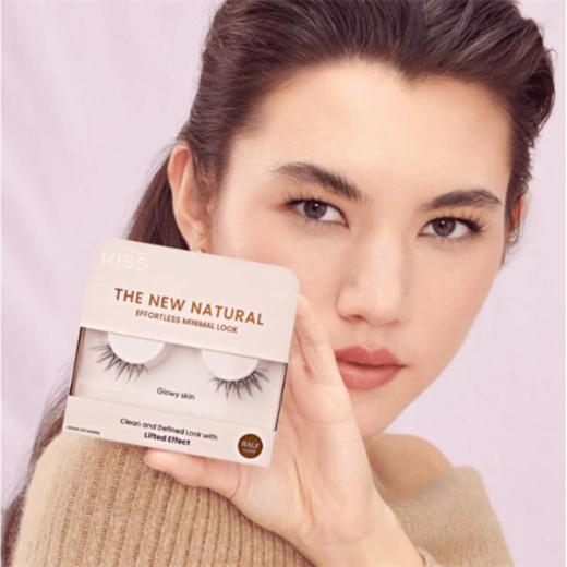 صورة كيس  الرموش الطبيعي الجديد للحصول على بشرة متوهجة