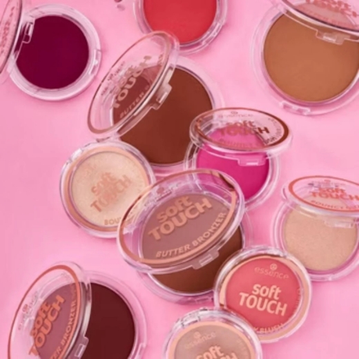 صورة ايسينس هايلايتر  لمسة ناعمة ومتوهجة 20