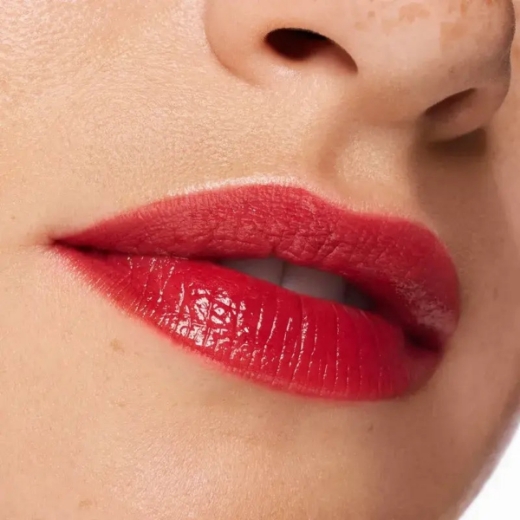 صورة ايسينس أحمر شفاه هيدرا كيس 04