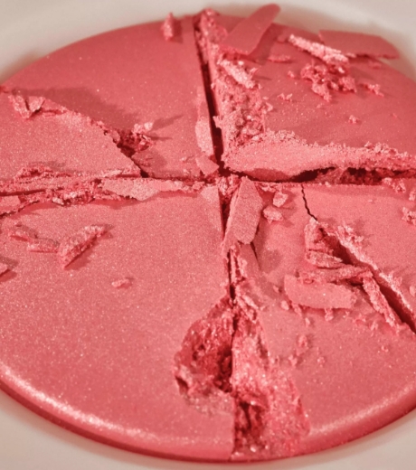 صورة كاتريس أحمر خدود سوفت جلام مخبوز 010