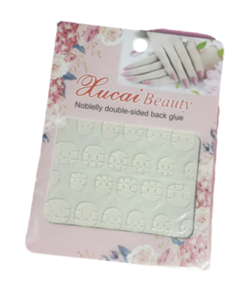 الصورة: بيوتي لاصق اظافر