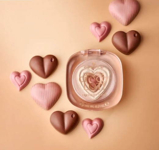 صورة ايسنس لوف إت أ شوكو لوثيج جي إل 01